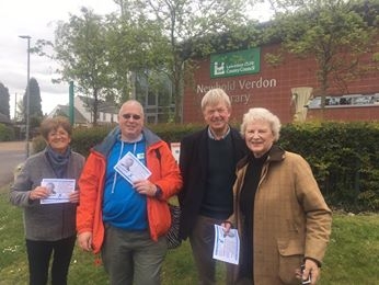 David Tredinnick campaigning with Ruth Camamile and team.